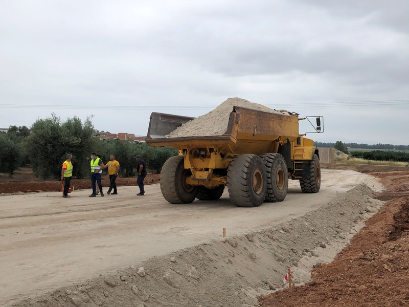 Comienzan las obras de la carretera de circunvalación en Valdetorres, del municipio a la EX-105