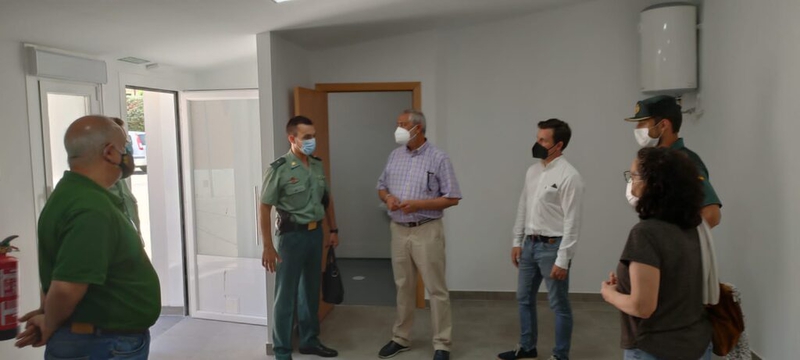 Carlos Carlos visita las obras que la Diputación ha realizado en el acuartelamiento de Coria que van a suponer una mejora en la atención a la ciudada
