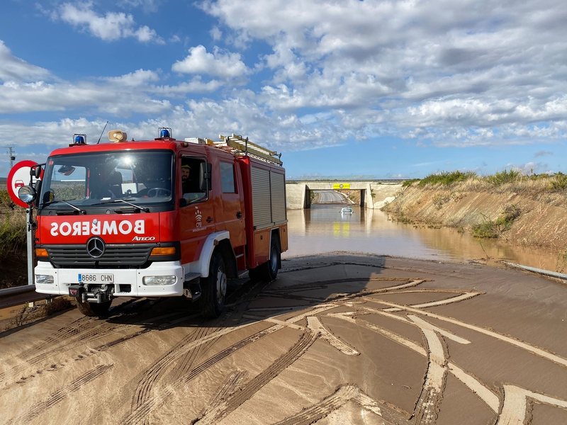 Los bomberos de la Diputación de Badajoz continúan trabajando en los pueblos afectados por las fuertes lluvias caídas en nuestra provincia