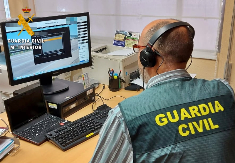 La Guardia Civil investiga a un mediador de seguros de vehículos, por estafar a sus clientes 