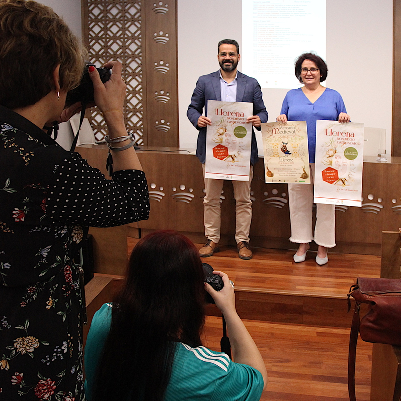 Llerena Monumento Gastronómico celebra su XIV edición homenajeando a la mujer en los fogones