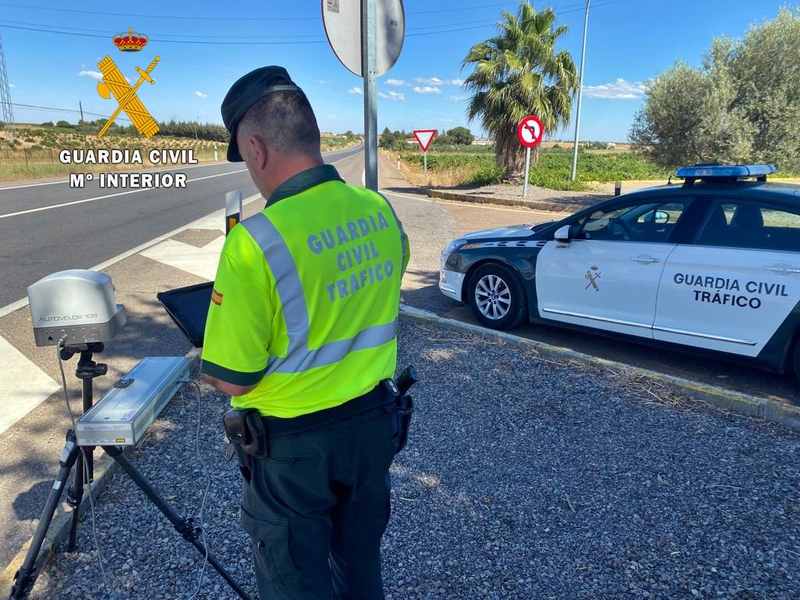 Investigan a un vecino de Córdoba por circular a 187 kilómetros por hora en la carretera N-432