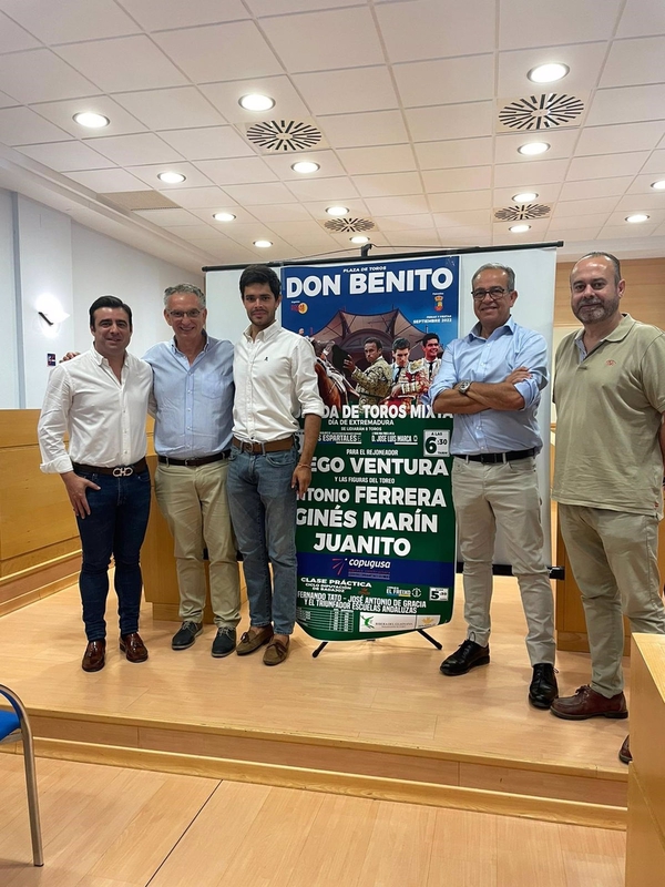 Antonio Ferrera, Ginés Marín, Juanito y el rejoneador Diego Ventura, en el coso taurino de Don Benito el 8 de septiembre
