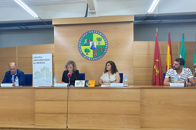Las diputaciones de Cceres y Badajoz se unen al Consejo Social de la ​ Universidad de Extremadura para combatir la despoblacin en entornos rurales