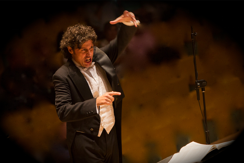 El director de Orquesta y Escena, Cristbal Soler, imparte un curso destinado al profesorado de Msica y Danza de la Diputacin de Cceres