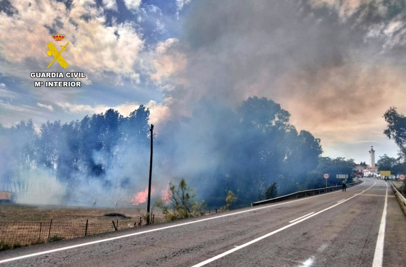 Dos investigados por originar dos incendios en Herrera del Duque y Brovales 