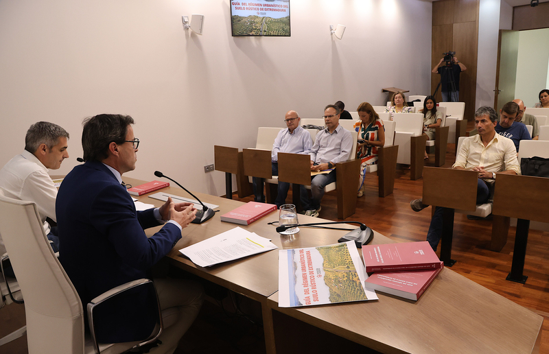 Nueva guía sobre el régimen urbanístico del suelo rústico en Extremadura