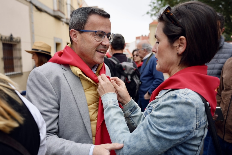 El presidente de la Diputación de Badajoz asiste a la tradicional romería de San Marcos de Almendralejo