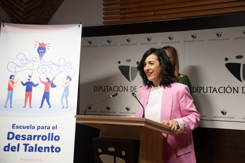 La “Escuela para el Desarrollo del Talento” arranca en la provincia de la mano de la Diputación de Cáceres y la FEUP