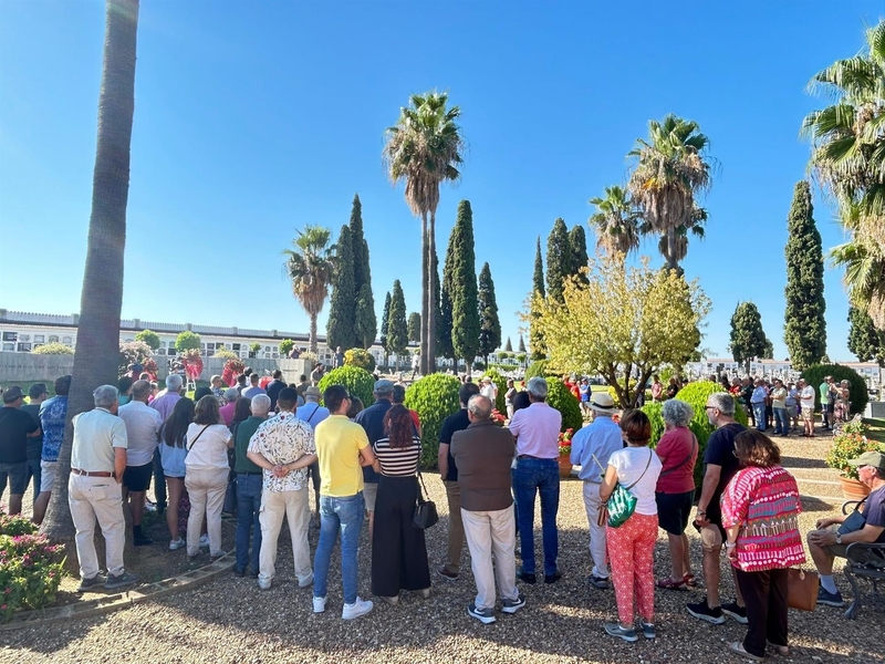 Lemus carga contra históricos socialistas que critican a Pedro Sánchez sin mencionar la 'deriva ultra' de la derecha