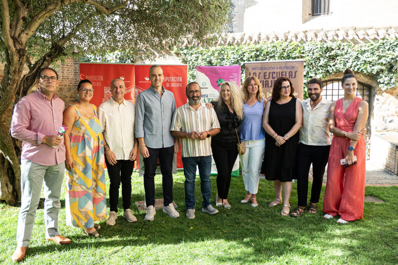 El periodista Vicente Pozas y la Sociedad Española para el Estudio del Patrimonio Histórico-Educativo, Tencas de Oro en la 36 edición de la Fiesta 