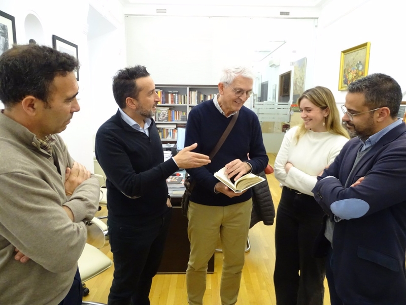 El Archivo Provincial de Badajoz colabora con Olivenza en la conservación de un libro de geografía de 1779