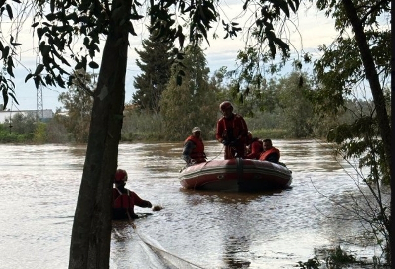 Ascienden a cuatro las personas rescatadas en Barbaño (Badajoz) tras quedar atrapadas por la crecida del río