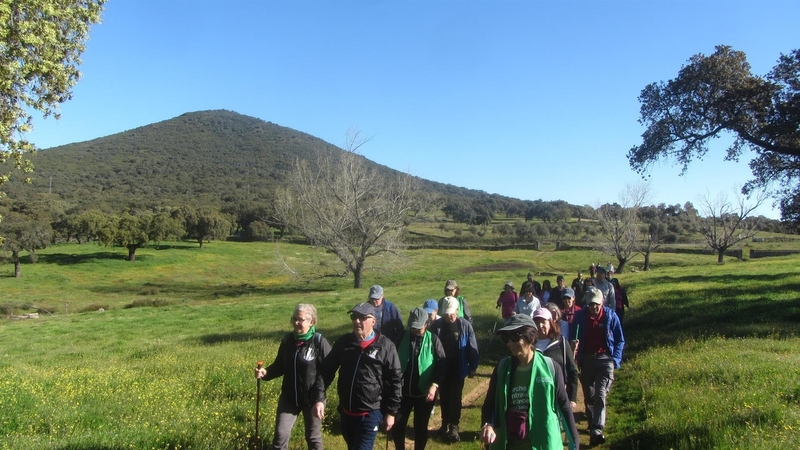La Asociación Española Contra el Cáncer en Badajoz inicia sus Rutas Saludables en varias localidades de la provincia