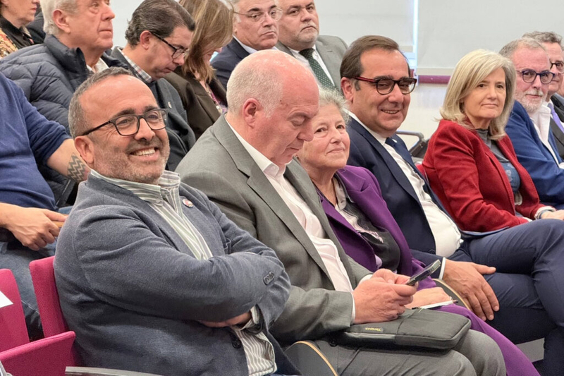 El presidente de la Diputación de Cáceres apela a la colaboración entres administraciones y el sector empresarial para impulsar el turismo interior 