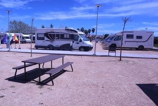 La Diputación inaugura el nuevo parking de autocaravanas en Valverde de Leganés