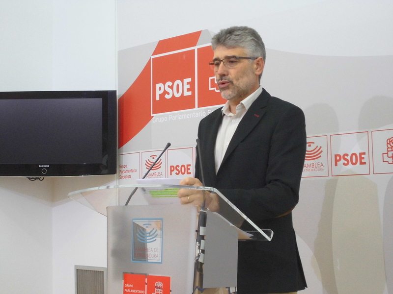 El PSOE exige a PP e IU que pidan ''disculpas públicas'' ante una sentencia del TC sobre blindaje de la sanidad pública que les da la razón