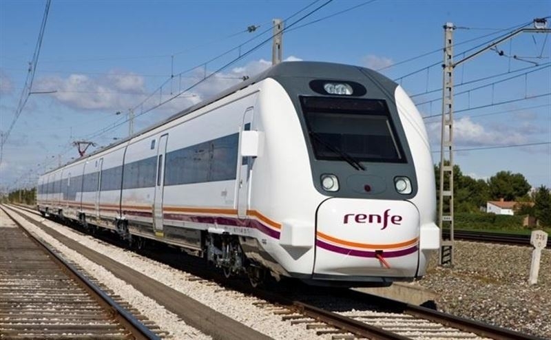Renfe incrementa en más de 900 plazas los trenes entre Extremadura y Madrid durante el puente de mayo