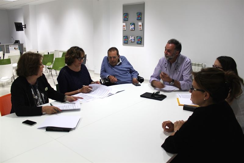 El PSOE aborda con el Cermi-Extremadura las necesidades de las personas con discapacidad en la comunidad