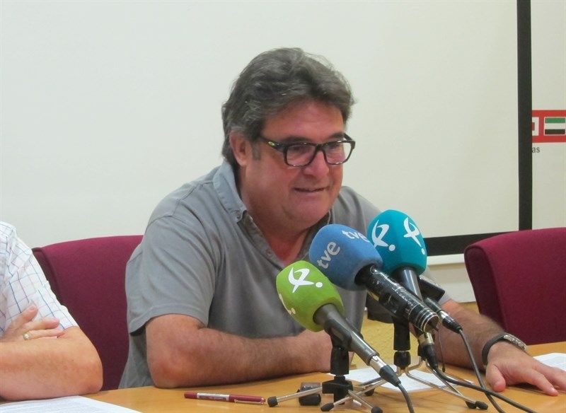 Carretero replica al PP que la movilización a favor del ferrocarril ''digno'' en Extremadura no es ''contra nadie''