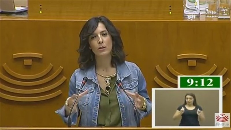 Esther Gutiérrez plantea una ''reflexión abierta'' en la Asamblea sobre Educación para el nuevo curso escolar