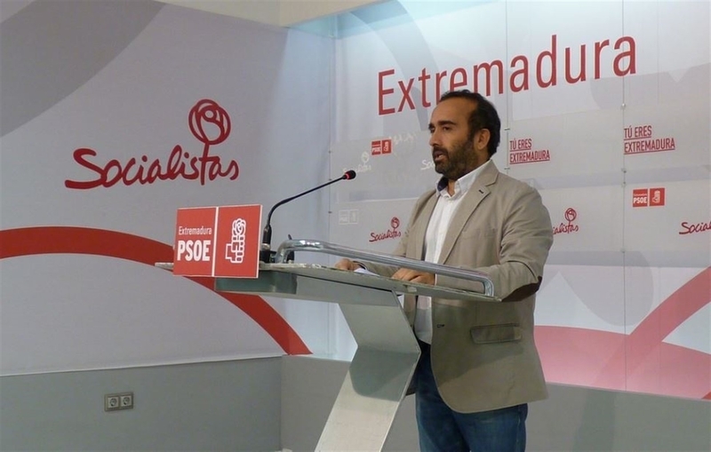 El PSOE extremeño hace un llamamiento a Podemos para alcanzar acuerdos en las enmiendas parciales