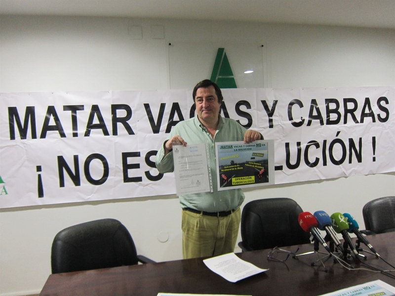 Asaja Extremadura anuncia cortes de carreteras para el Miércoles Santo por la falta de respuesta a la tuberculosis