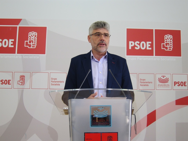 El PSOE insta al Gobierno a asumir ''íntegramente'' las sanciones impuestas a Extremadura en relación a los pastos