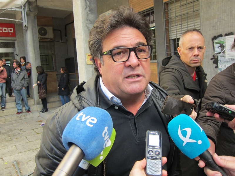 Carretero pide a la Junta que haga ''la presión necesaria'' ante Ibercaja para evitar la pérdida de empleo en Extremadura
