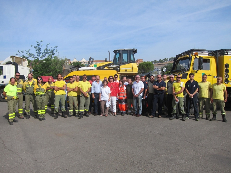 Una veintena de vehículos y 50 técnicos de Extremadura se incorporan a las labores de extinción del incendio de Portugal