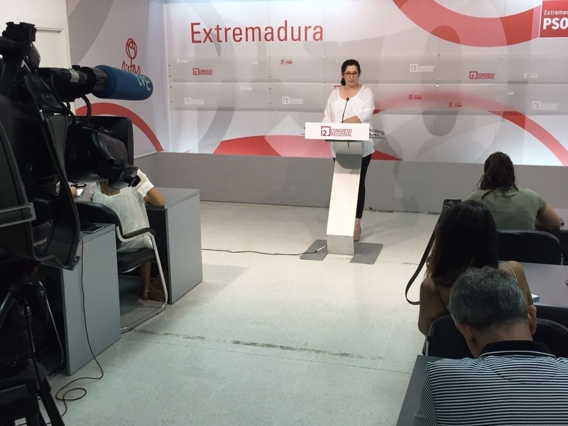 El PSOE de Extremadura espera que Rajoy dé explicaciones ''claras y contundentes'' que ''esclarezcan la financiación de PP''