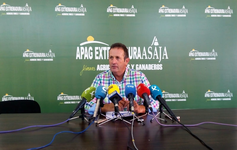 APAG Extremadura ASAJA insta a la Junta a que autorice la quema de rastrojos de cereales en toda Extremadura 