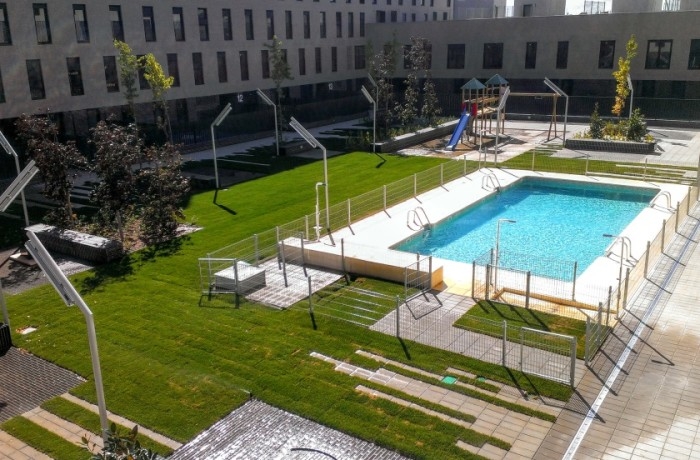 Las viviendas con piscina se venden un 45% más caras en Cáceres y un 18,4% en Badajoz, según idealista