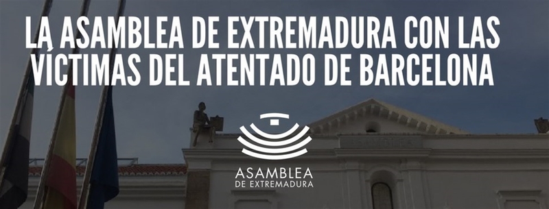 Las banderas ondean a media hasta en la Asamblea de Extremadura