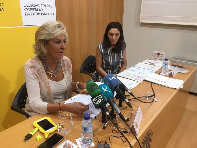 La delegada del Gobierno informa que en Extremadura existen 1.563 casos en activo de violencia de género