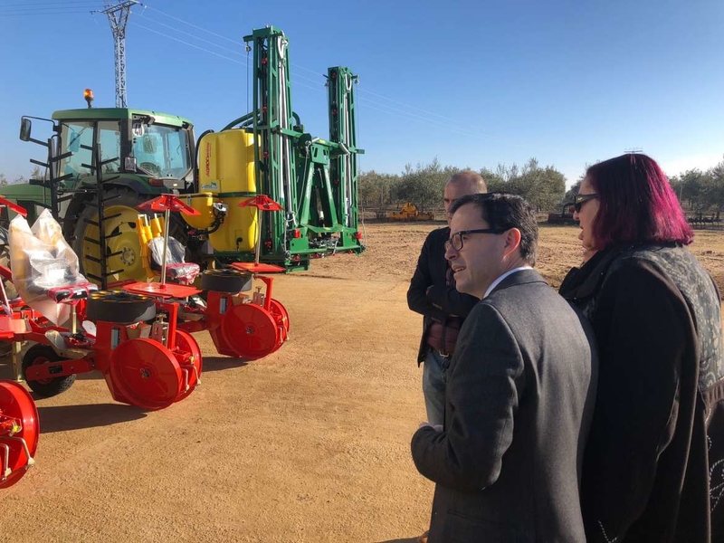 La Junta invierte más de un millón de euros en obras relacionadas con los transportes, el sector agrario y el medio ambiente en Villanueva 