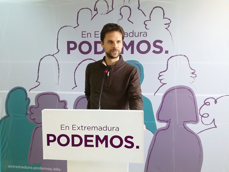 Álvaro Jaén: ''Quienes hoy intercambian medallas por aplausos son los mismos que han saqueado la hucha de las pensiones''