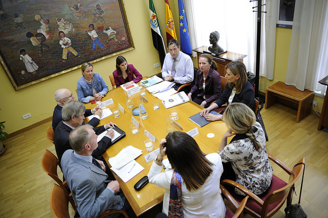 Gil Rosiña participa en la recepción a la delegación del Comité de las Regiones que visita Extremadura