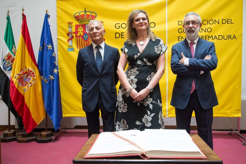Los nuevos subdelegados del Gobierno en Cáceres y Badajoz toman de posesión de sus cargos