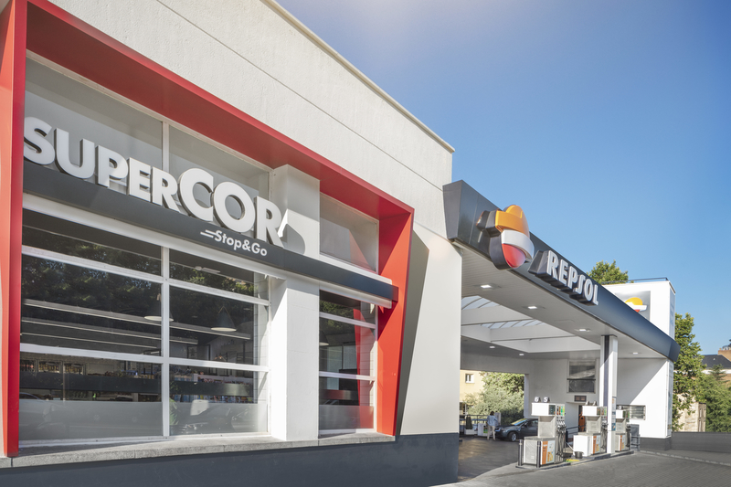  Repsol y el Corte Inglés abrirán 1.000 tiendas supercor stop&go en tres años
