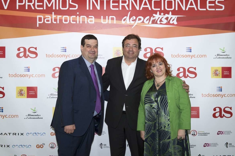 Fernández Vara asiste a la entrega de los IV Premios Internacionales Patrocina un Deportista