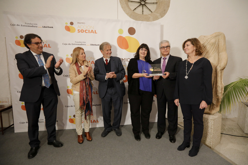 La Fundación Caja de Extremadura entrega su Premio Acción Social     