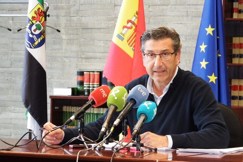 El paro registrado baja en 9.842 personas en Extremadura en 2018, en todos los colectivos