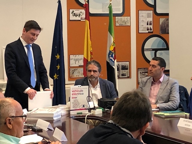 La Junta de Extremadura publica el proyecto de decreto que contempla un ambicioso plan de ayudas a la movilidad eléctrica