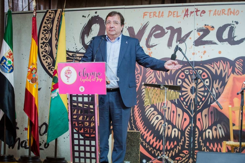 El presidente de la Junta destaca la vinculación de la tauromaquia y el mundo del toro con Extremadura