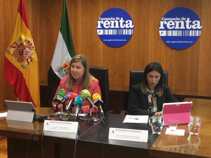 De las 470.000 declaraciones de renta que se declararán en Extremadura el 69 % saldrán a devolver
