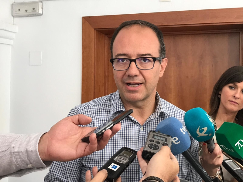 Ciudadanos decidirá su voto en el pleno de investidura tras ''escuchar las propuestas'' de Fernández Vara