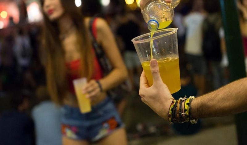 Asociación DUAL alerta del ''elevado riesgo'' de las fiestas populares en el consumo de alcohol adolescente