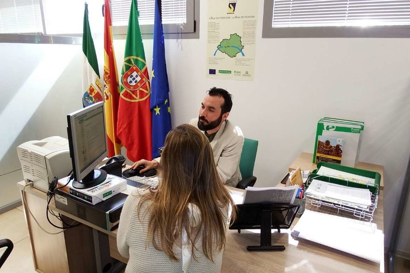 La Red de Cooperación Internacional Eures gestionó casi 2.500 demandas de empleo en Extremadura durante 2018  	