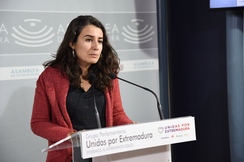 Irene de Miguel: ''El gobierno de Vara se ha bajado los pantalones ante Fomento al volver a pagar 2 millones de euros por un tren indigno''